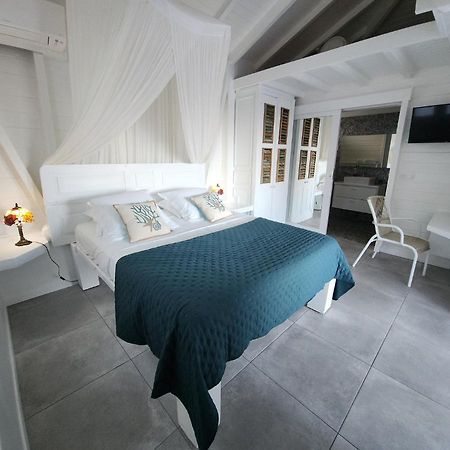 La Petite Villa Terre-De-Haut Exteriör bild